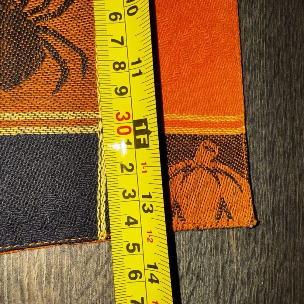 Linens&things‎ Halloween Table Mat placement Quilted Witch Spider Ghost Pumpkin